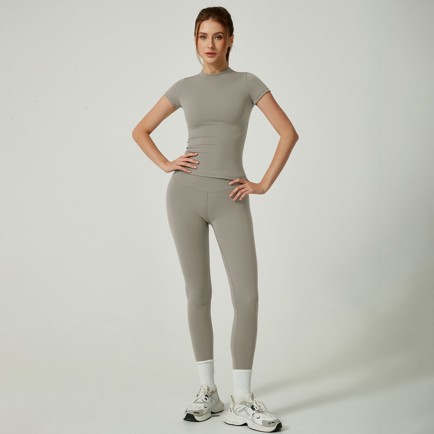 New Women Workout Suit Quick Drying Breathable Sports Short Sleeves High Waist Hip Lifting Yoga Pants Leggings Womens Gym Sets