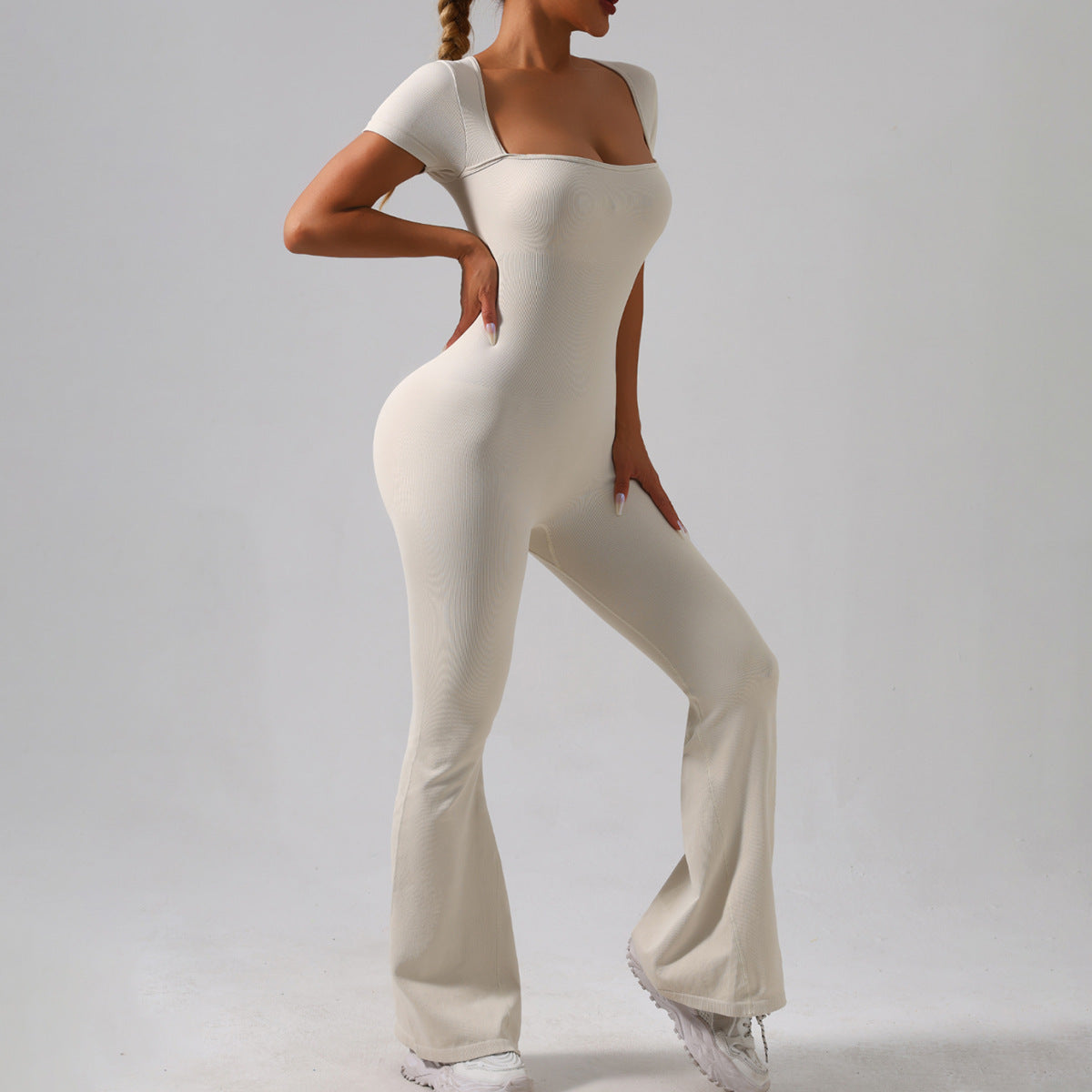 Women's slimming, abdominal tightening and slightly flared fitness wear